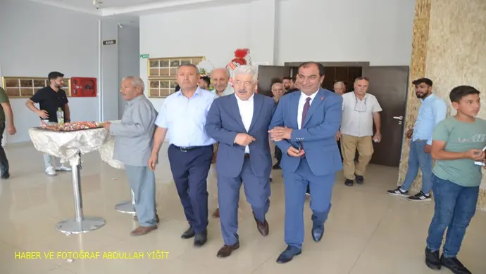 CHP BİRECİK İLÇE BAŞKANI HASAN KURT GÜVEN TAZELEDİ