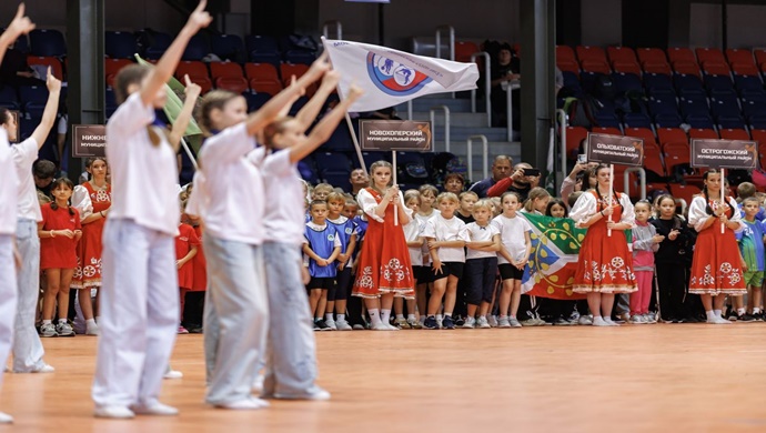 “Altın Spikelet” spor festivali, “Birleşik Rusya”nın desteğiyle Novovoronej’de düzenlendi