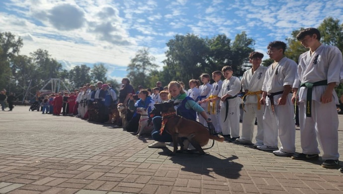 Birleşik Rusya, Novosibirsk’te bir spor festivali düzenledi